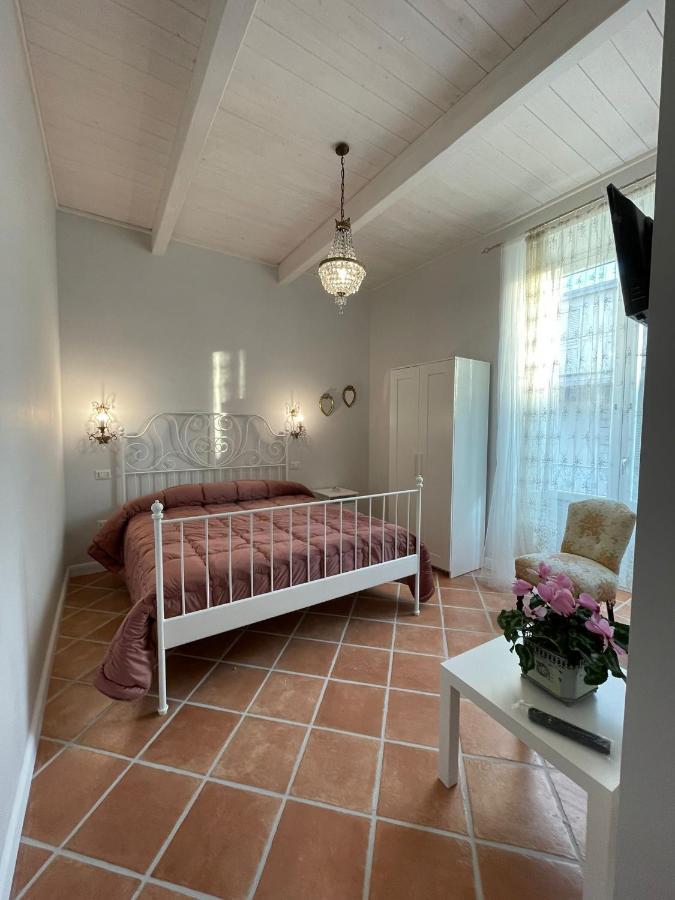 B & B La Casa Dei Sogni Casapulla Exteriör bild